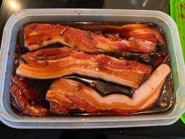 How to cook Chinese style bacon – A savory and flavorful dish